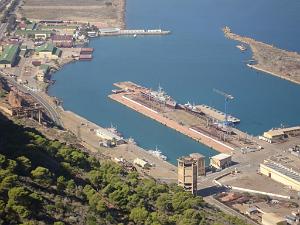 ORAN 10 2005 052 UNE TOUTE PETITE VUE SUR LA RADE DE MERS EL KEBIR